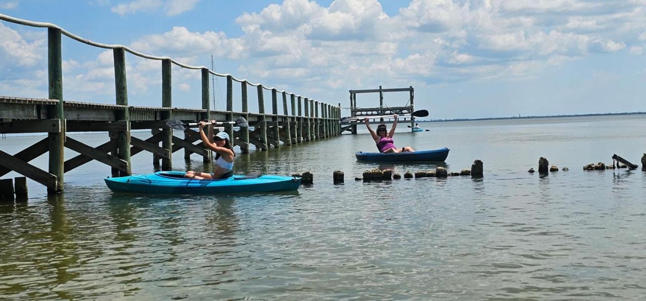 Nasa Waterfront Dolphin Suite Titusville Ngoại thất bức ảnh
